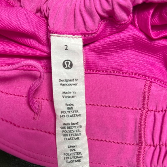 Hotty Hot Low-Rise 4" shorts Sonic Pink💕 - Picture 2 of 4